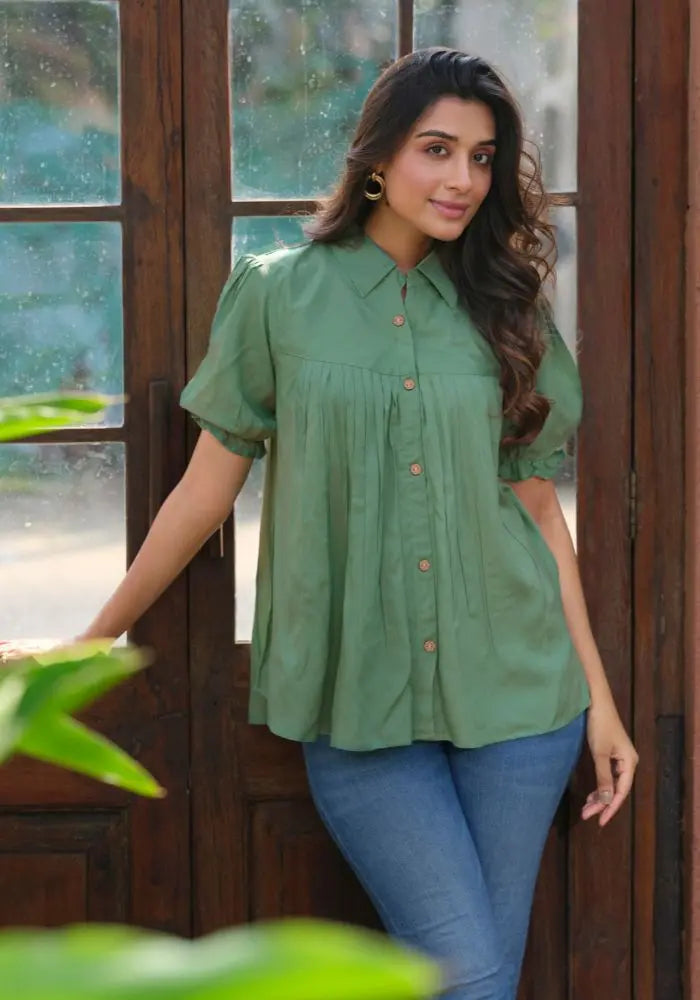 Heavy rayon solid green half sleeve tunic for women