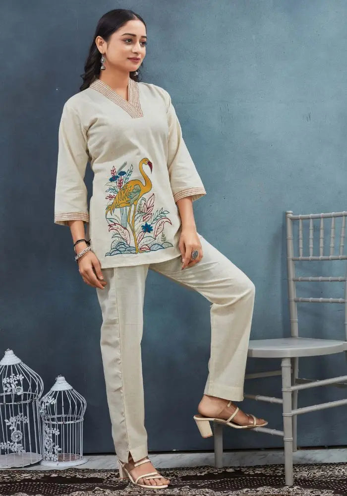 Flamingo embroidered kurta set - close-up detail