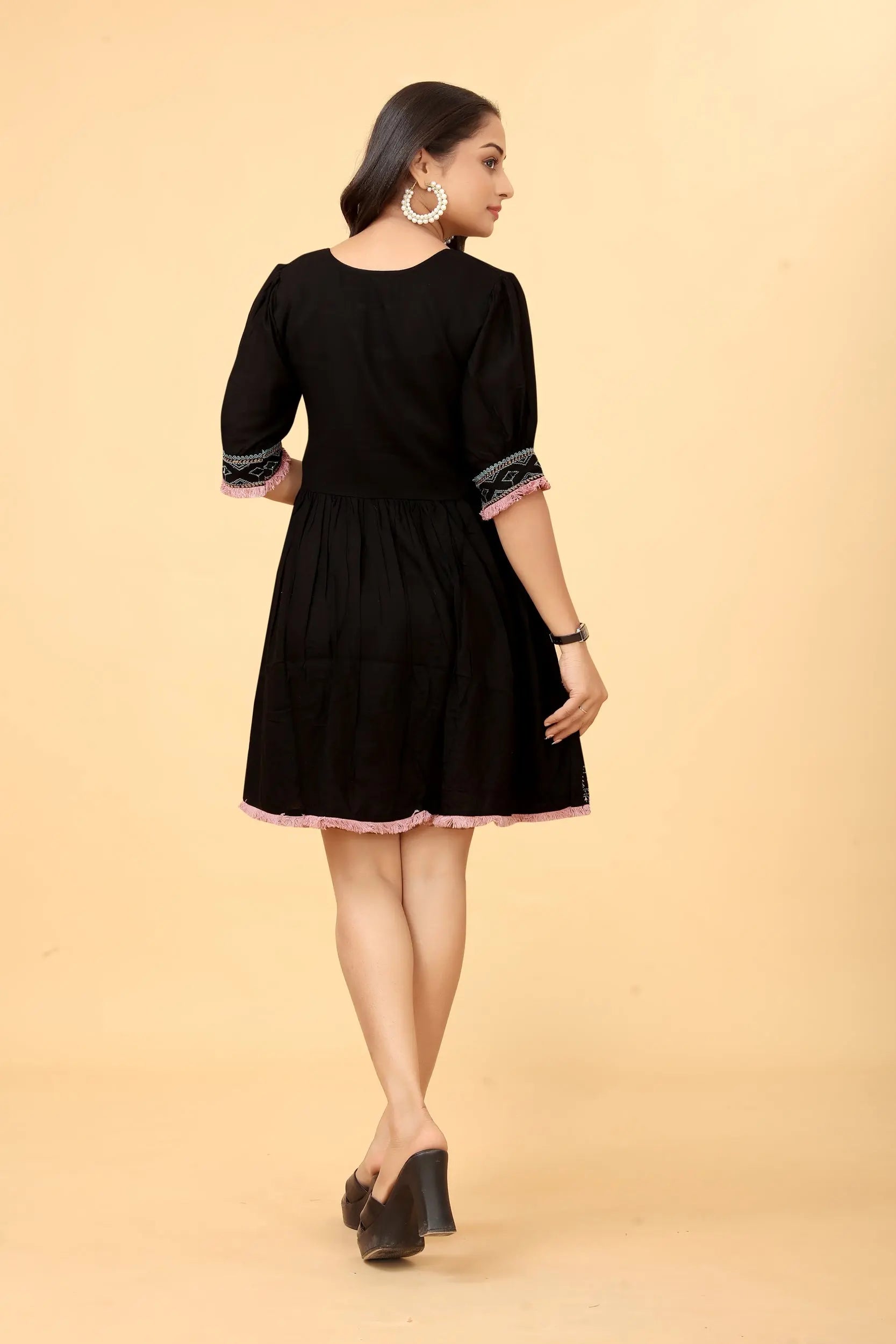 Black cotton tunic for women - side view