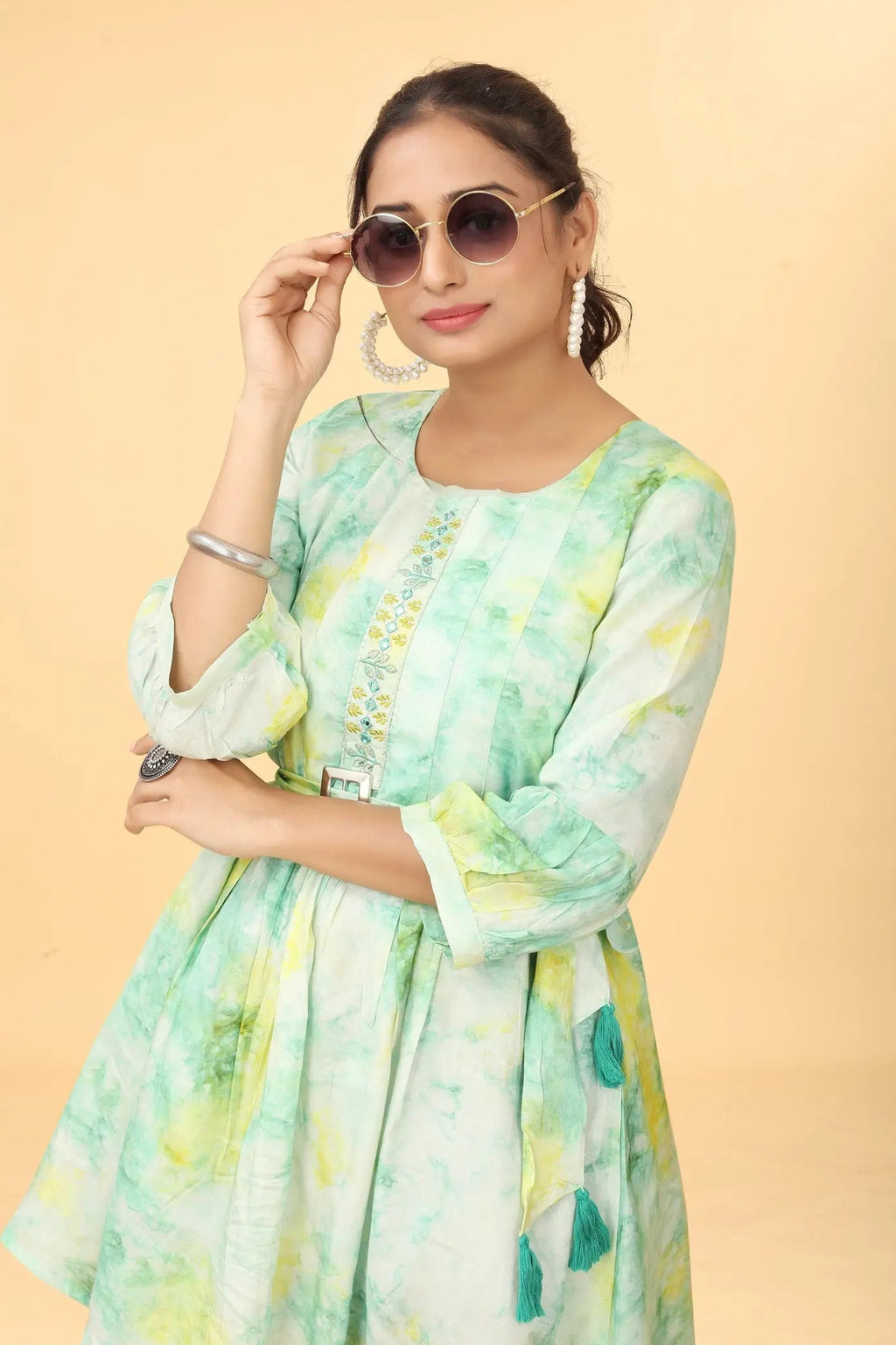 Shibori tie-dye tunic for women - fabric detail
