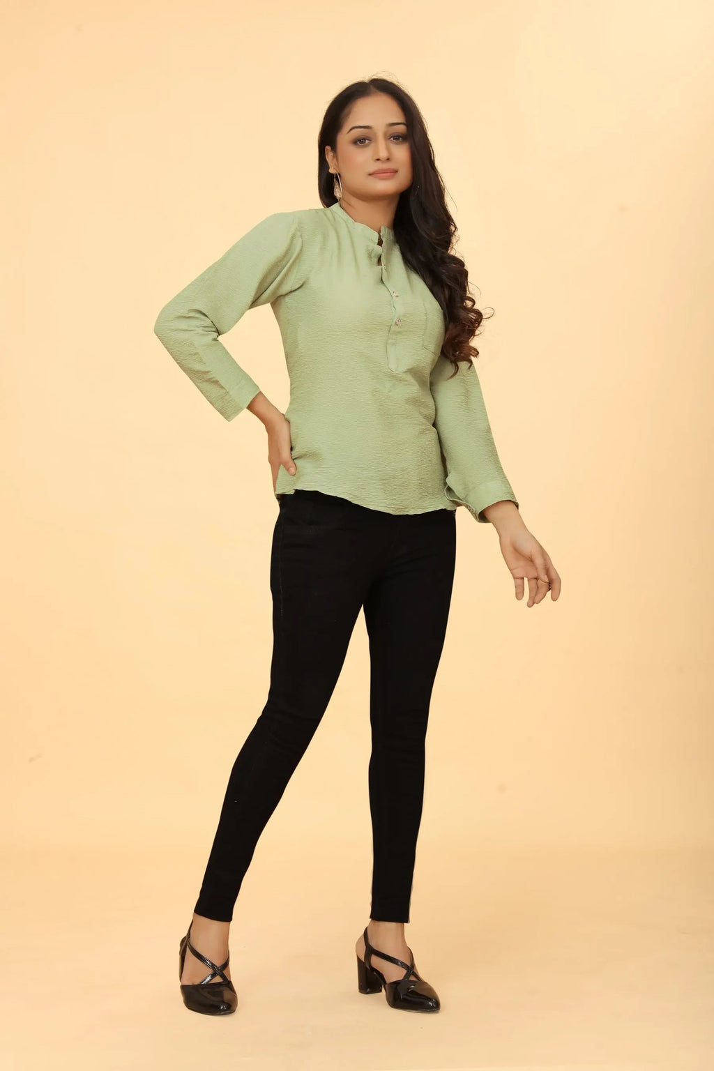 Pista green cotton tunic for women - fabric close-up
