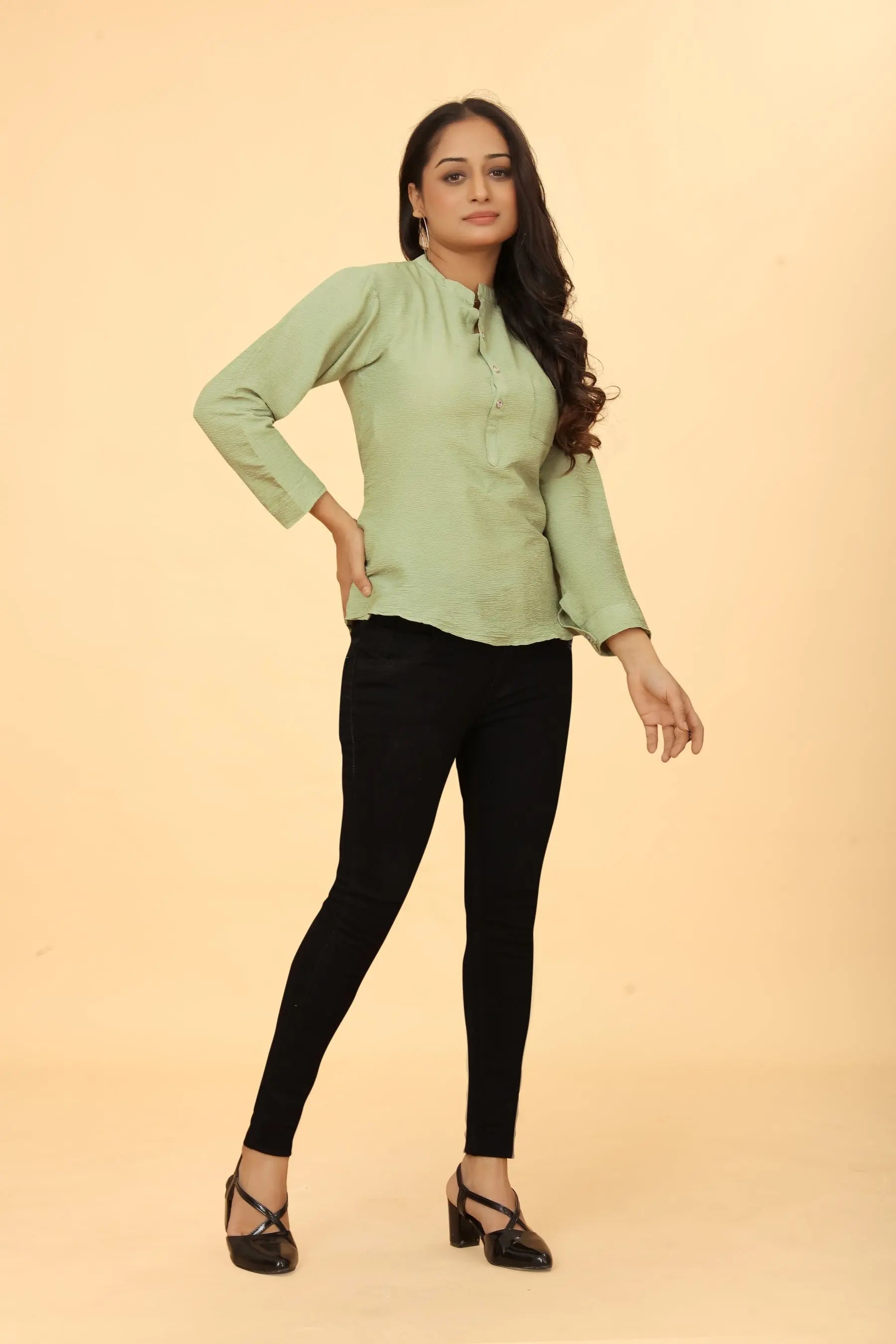 Pista green cotton tunic for women - fabric close-up