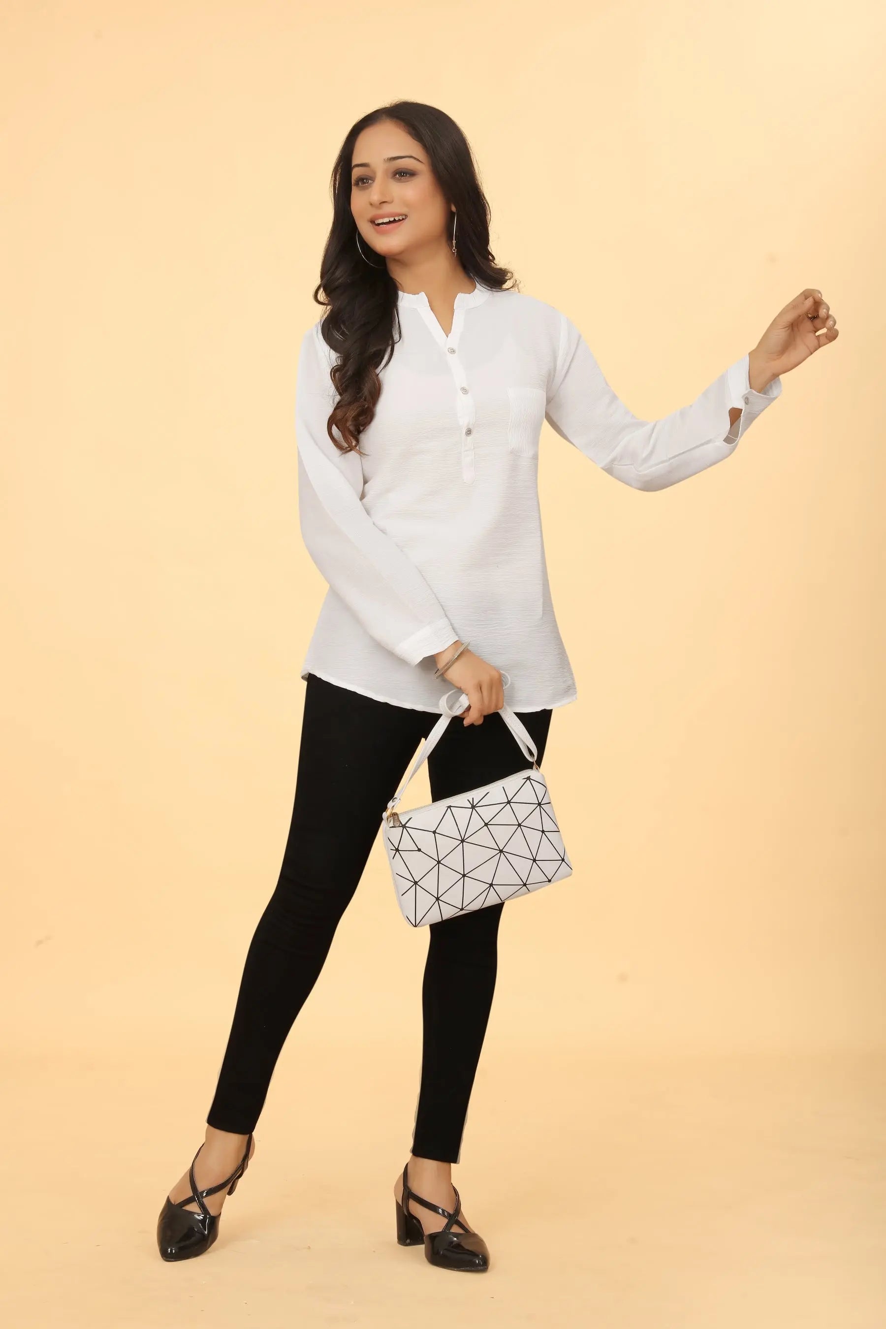 White cotton tunic for women - fabric close-up